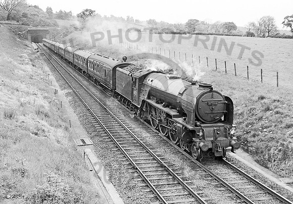 60127 Peasecliffe 220561 HB317