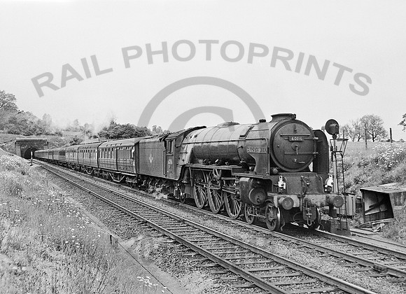 60116 Peasecliffe  220561 HB319
