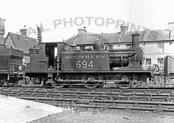 694-Y-unknownLocation-1934-RPC009