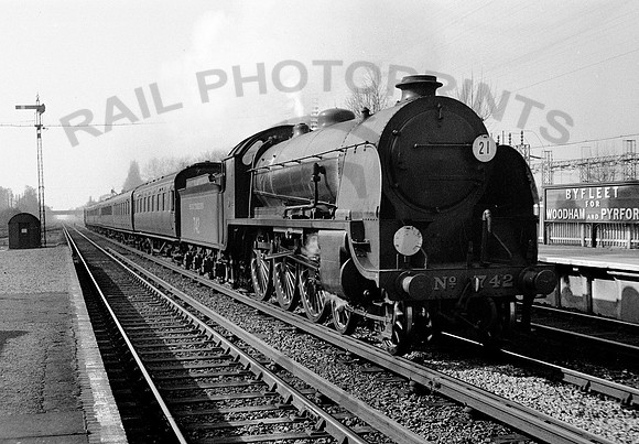 742-Y-Byfleet-0438-DCCRL864