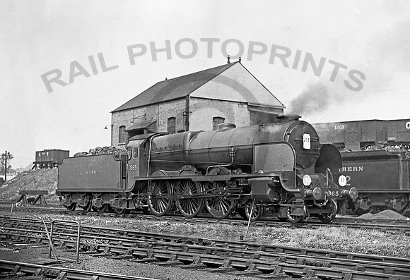865 Basingstoke  1947 RPC520