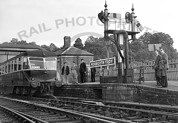 W24-Y-MonmouthTroy-220652-RP734