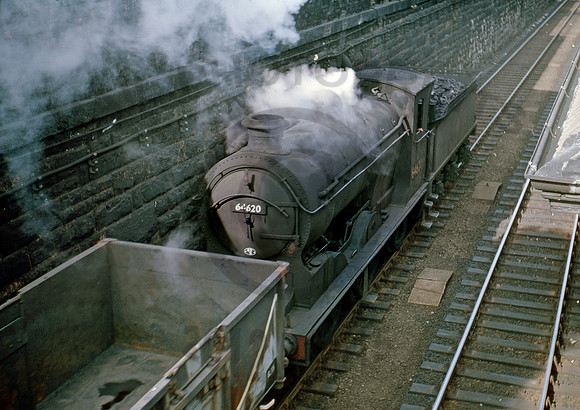 64620-Dundee-0766-BR645