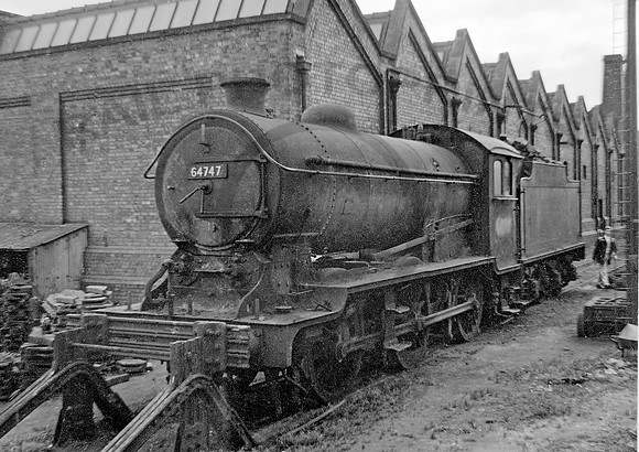 64747 Woodford Halse 110863   MH599