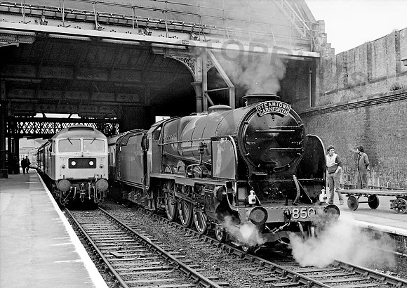 850 Manchester Victoria CW957