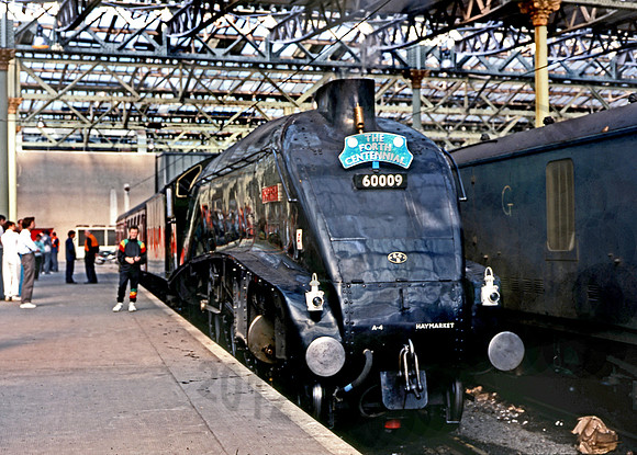 60009 Edinburgh Waverley 190590 BR416