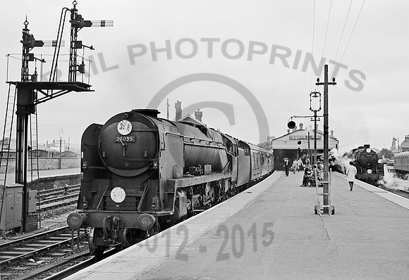 34095 Salisbury 240864 HB64P395