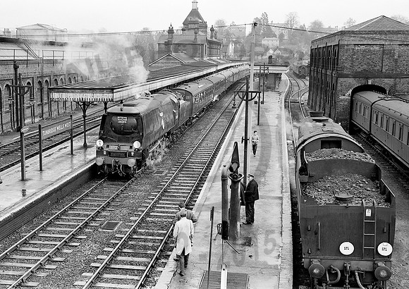 34066 Tunbridge Wells West 220364 HB647