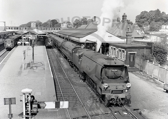 34103-Y-Southampton-0864-RPC077