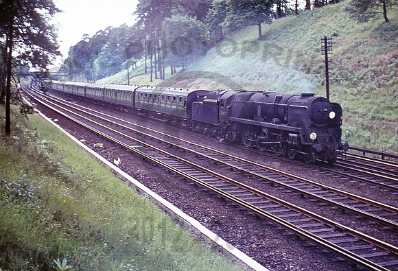 34077-Woking-0566-BR583R