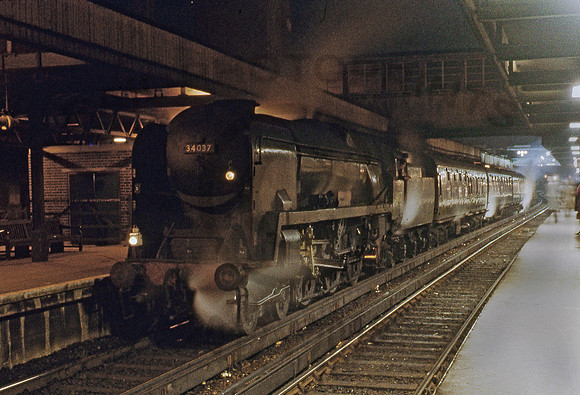 34037-Southampton-0467-BR811