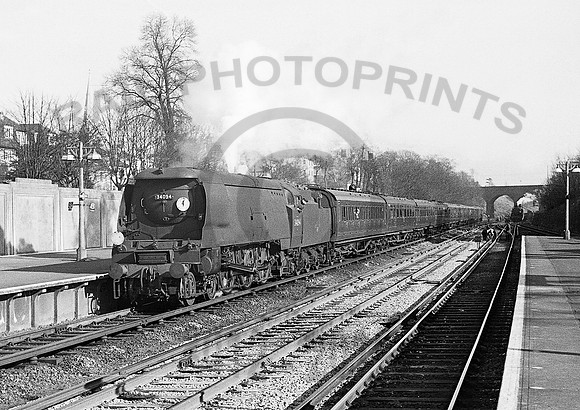 34094 Surbiton 180262 IT803