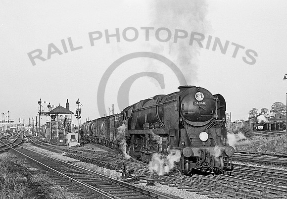 34048-Y-Westbury-0563-RPC651