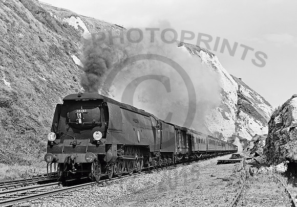 34083 Abbotscliffe 060856 RPC100