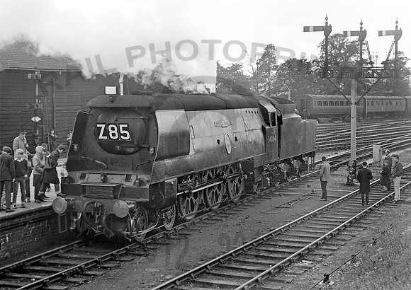 34064-Y-Ruabon-280963-RAW023