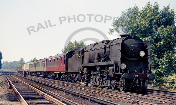 34060-Berrylands-0760-RPC044
