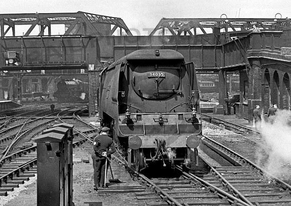 34039 Liverpool Street 1955 JDC408