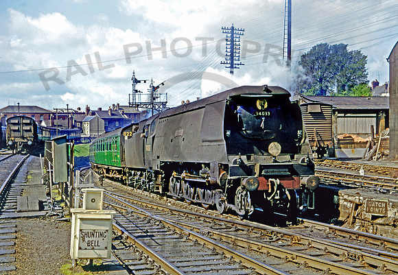 34033 Exeter Central 0464 DC168R