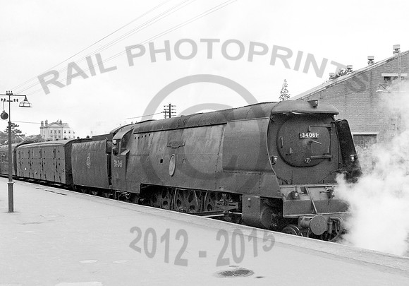 34061-Y-Exeter-0857-RPC543