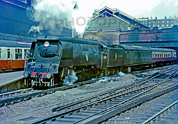 34074-Y-Victoria-1955-DCC415R