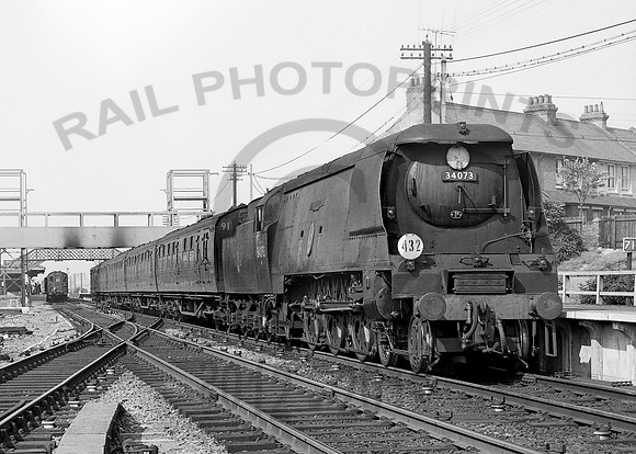 34073-Y-FolkestoneJunction-040660-RPC667