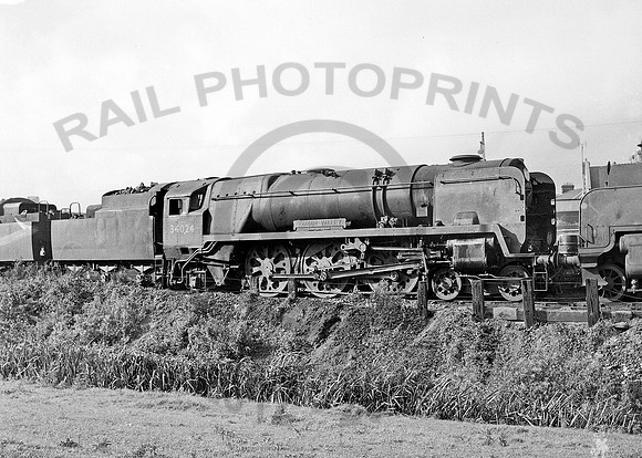 34024 Yeovil   290963 RPC483