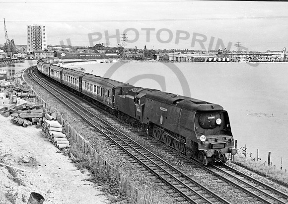 34086 Redbridge 300865  HB65M655