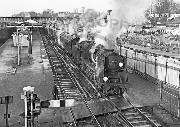 34088 Southampton Central  301266 HB66R678