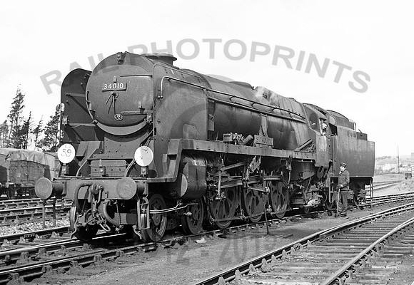 34010 Weymouth Shed 250963 RPC476