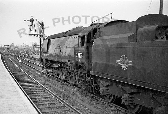 34103-Y-Salisbury-290565-JC1