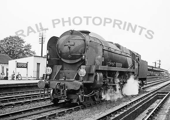 34039 Oxford 0562 RPC563