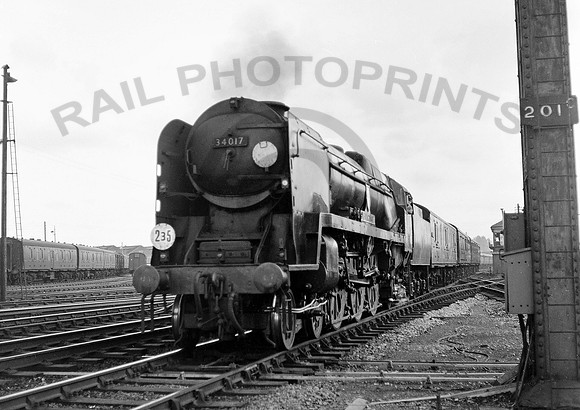 34017-Y-Eastleigh-1962-RPC782