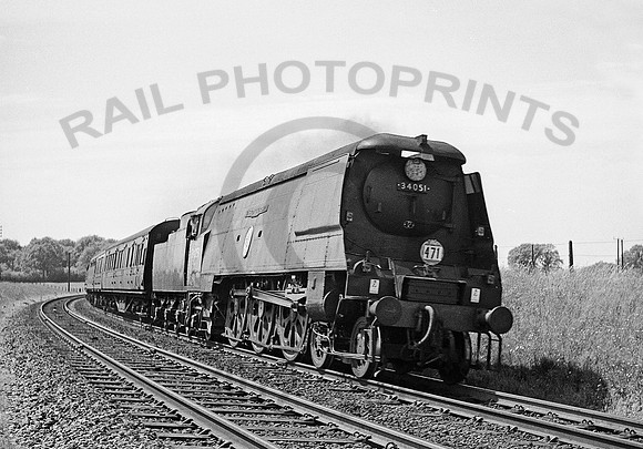 34051-Y-BattledownFlyover-RPC603