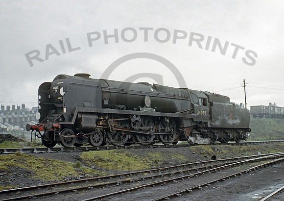 34089-Y-Weymouth-0366-BR590