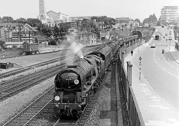 34018 Southampton Central 1962 RPC787