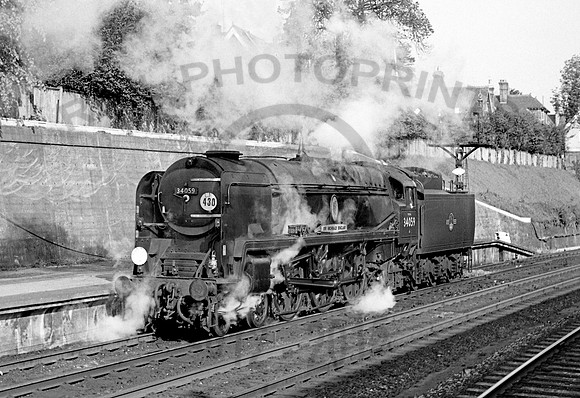 34059 Bournemouth Central 030665  DC207