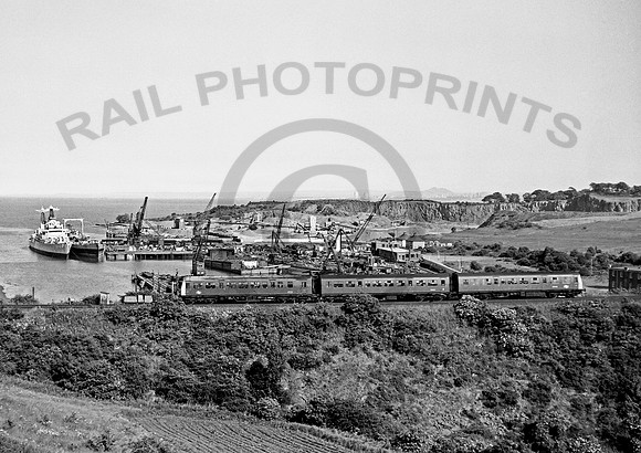 Class 101 DMU Jamestown 0575  DA194