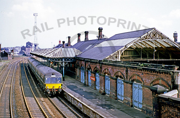 Class 101 Thornaby 230467 CD317