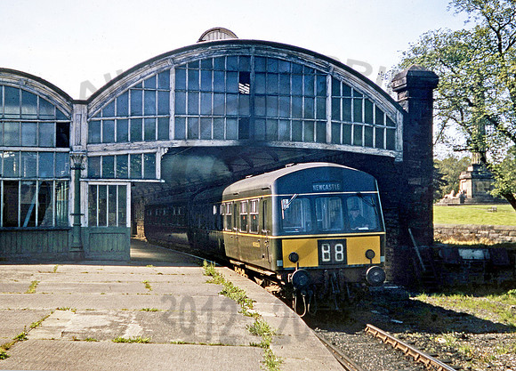 Class 101 NE50226 Alnwick 280565 CD768