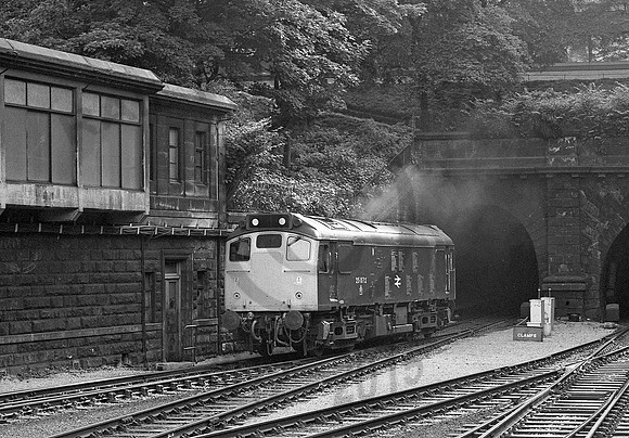 25072-Waverley-240681-JC085