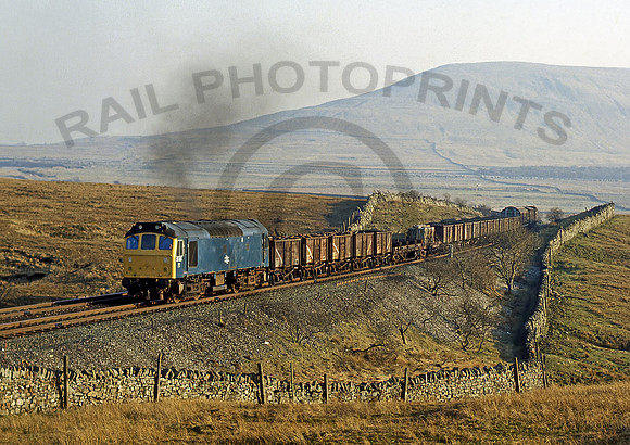 25186-Y-Ribblehead-260382-RP256