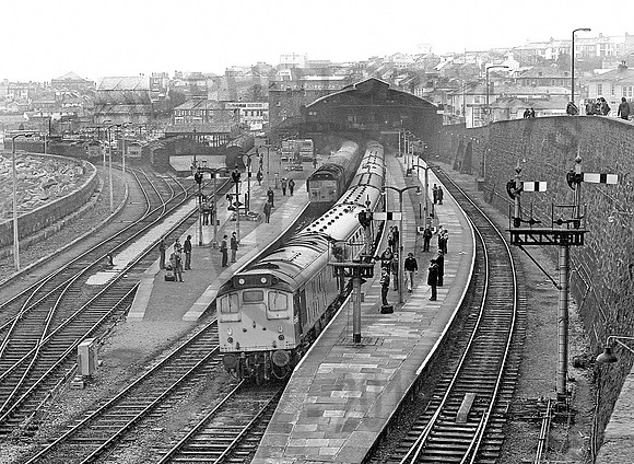 25058-Y-Penzance-140479-JC042