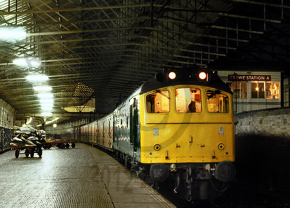 25138 Crewe 221083 GE138