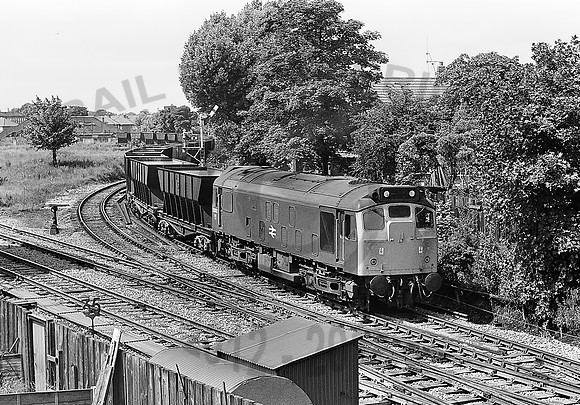 25027-Y-SkeltonJunction-240779-JC824