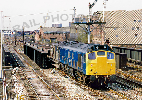 25235-Y-PhilipsPark-0384-CW844