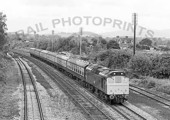 25107-Y-Woofferton-150679-HB903