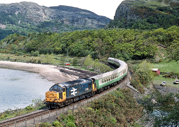 37416-Y-Craig-070689-BR085