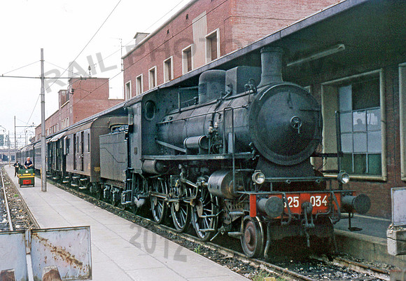 625034-Y-Venezia-020772-IT449