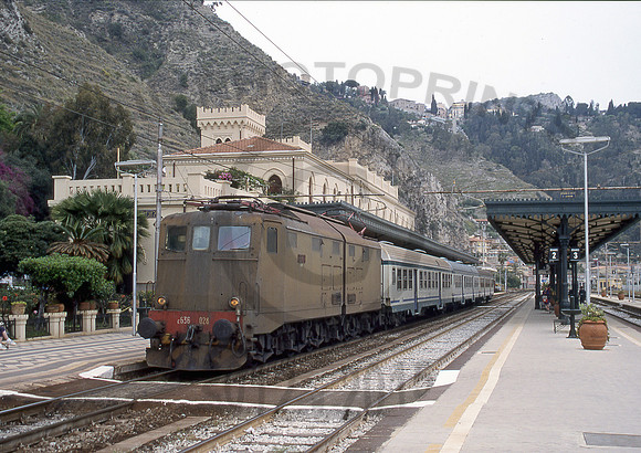 636028 Taormina 080502 RP