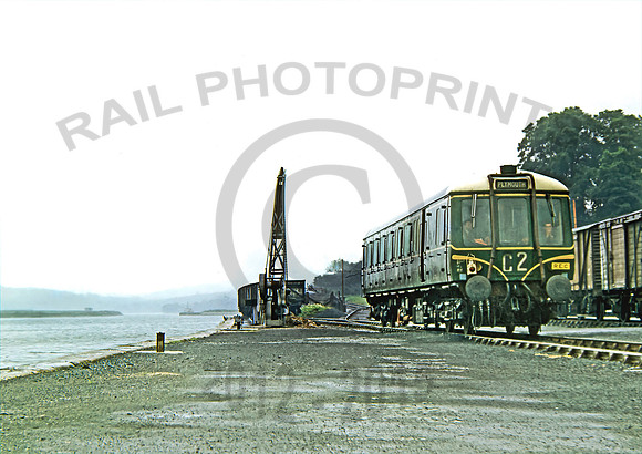 Class 122 Newham 140763 RPC163R